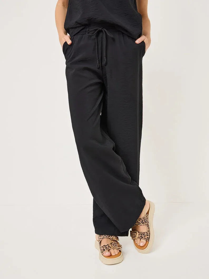 Relaxed Drawstring Trousers