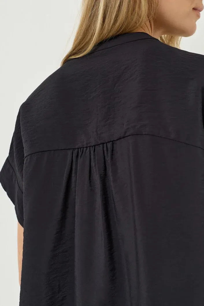 Relaxed Short-Sleeve Fluid T-Shirt