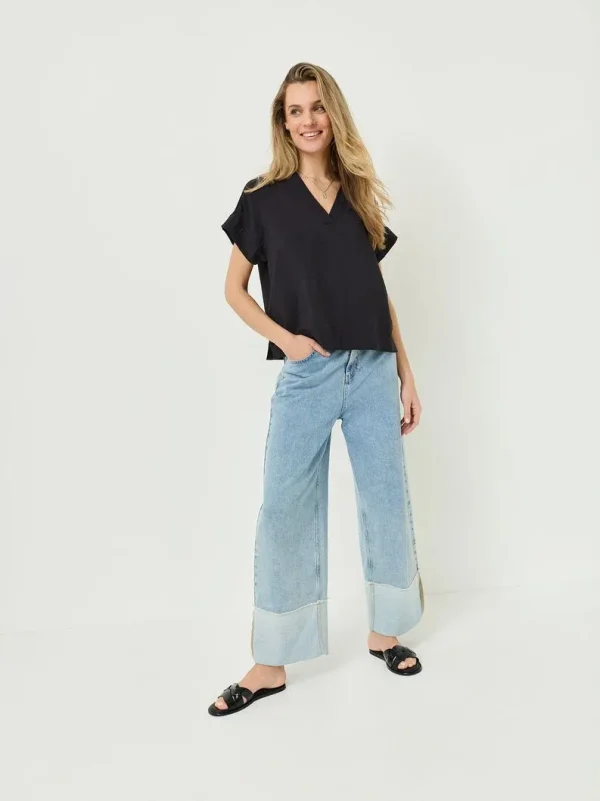 RH-MF-W-066BLACK2 Aria Short-Sleeve Fluid Blouse