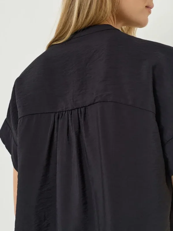 RH-MF-W-066BLACK3 Aria Short-Sleeve Fluid Blouse