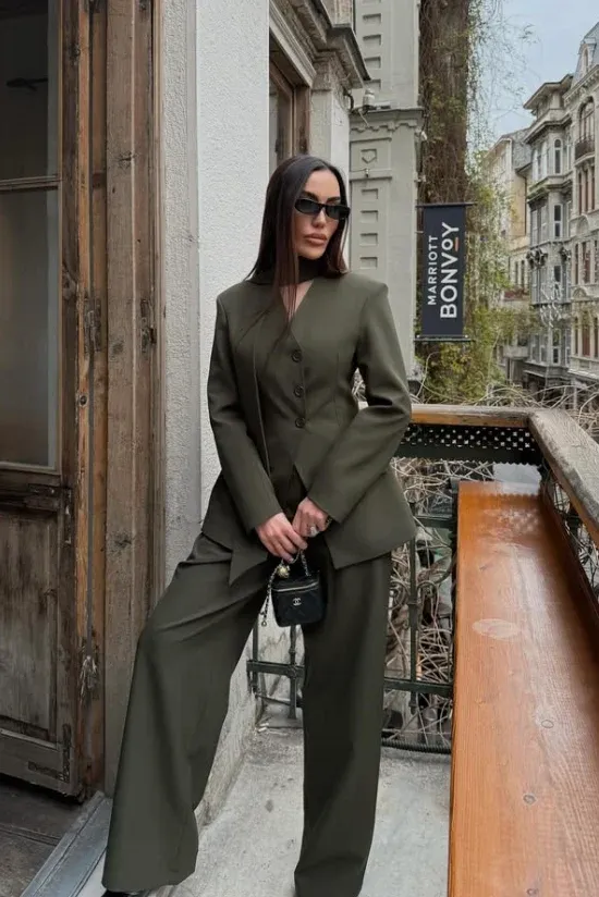 The Executive Wide-Leg Jacket & Pants Set