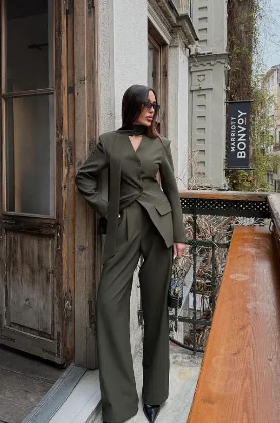 The Executive Wide-Leg Jacket & Pants Set